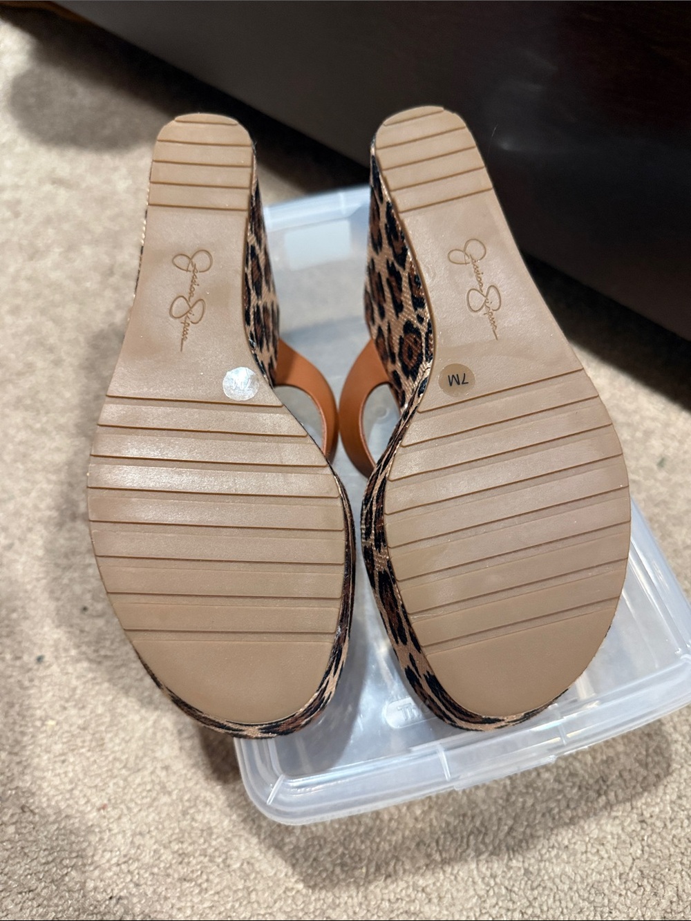NWOT Jessica Simpson Tan Leather Thong Wedge Sandals with Leopard Platform - Picture 7 of 7